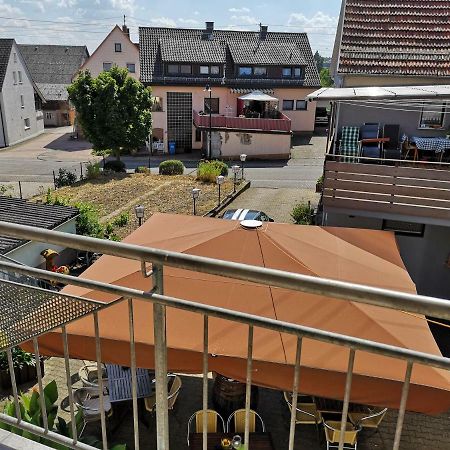 Gasthaus Zum Loewen Seckach Exteriér fotografie