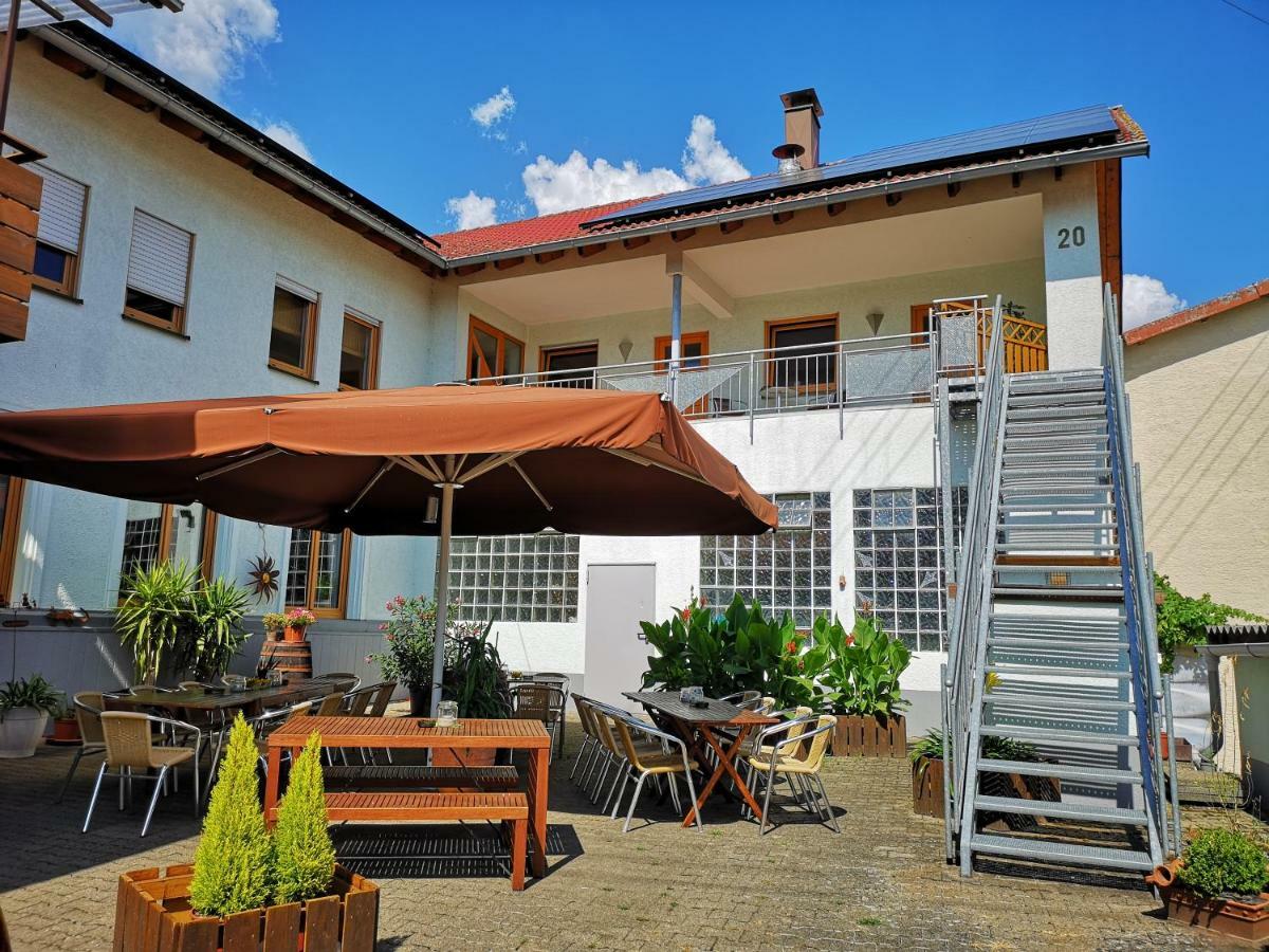 Gasthaus Zum Loewen Seckach Exteriér fotografie