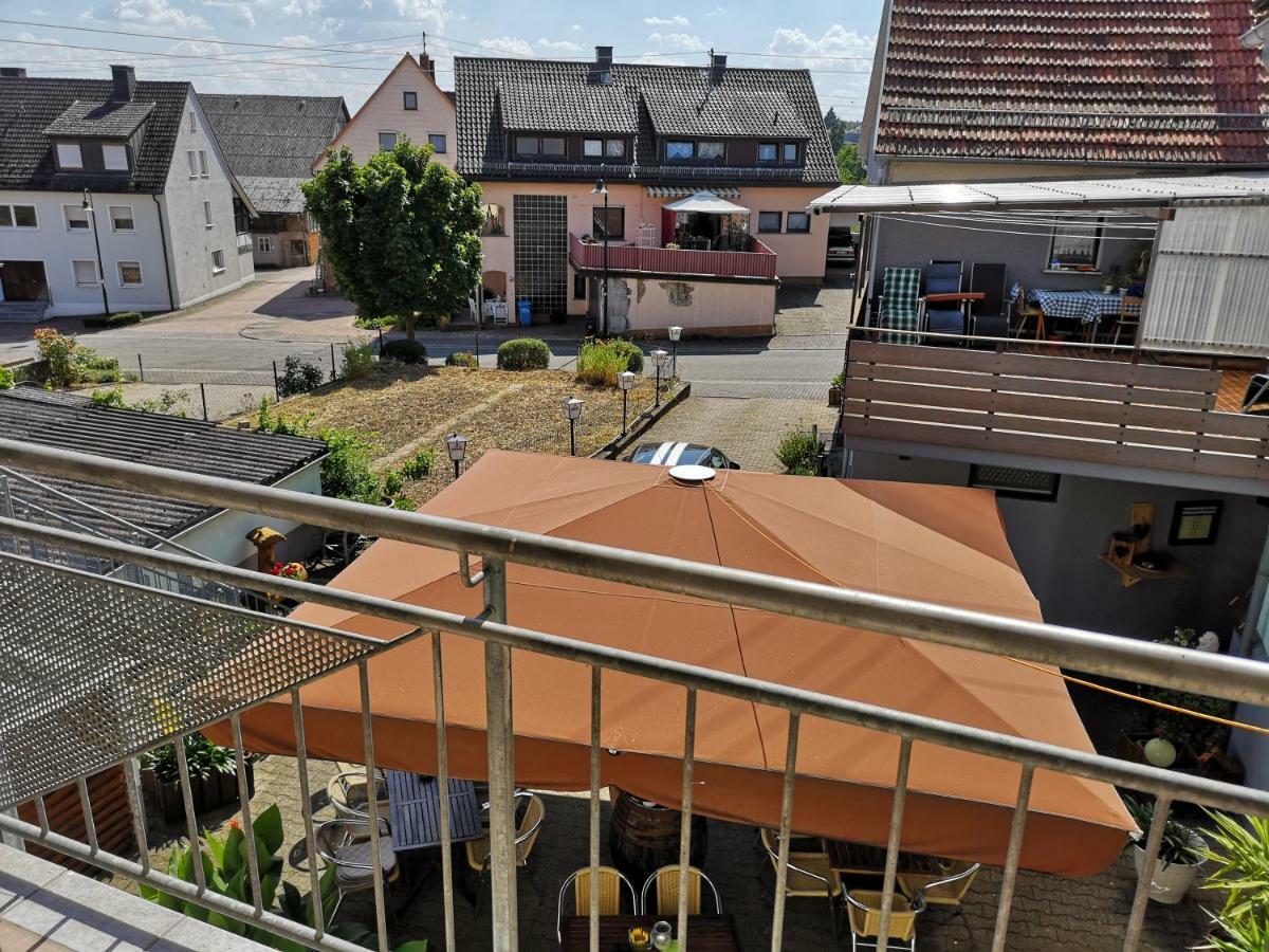 Gasthaus Zum Loewen Seckach Exteriér fotografie